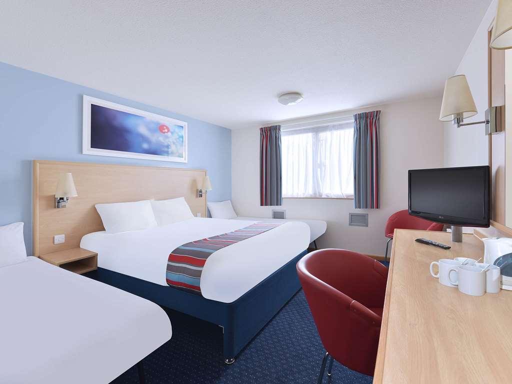 Travelodge Cardiff M4 Amenities photo