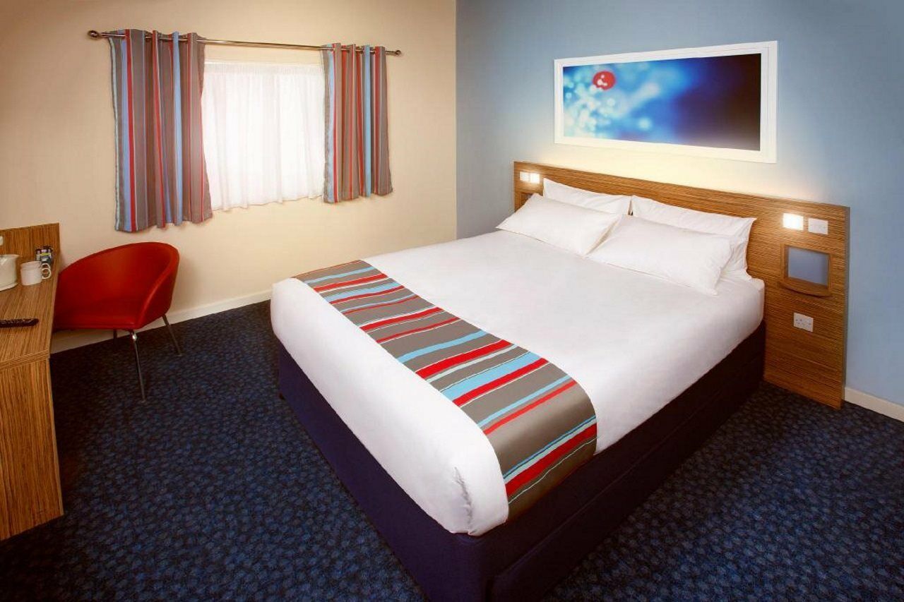 Travelodge Cardiff M4 Exterior photo